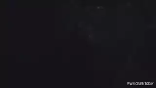 رجل ناضج يقذف في حلقها ثم مهبلها: خدمة كاملة