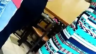 احتفال جنس ريفي: سيدة خبيرة تأخذ القضيب بعمق