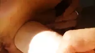 جماع ريفي جامح: فتاة مزرعة تُضرب بقضيب ريفي صلب