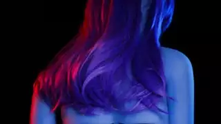 دمية جنسية جاهزة للإباحية: جسد متعرج، أثداء مثالية، مؤخرة كبيرة لرغباتك الإباحية