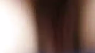 فتاة ألمانية شابة وزوجة جارتها في فيلم إباحي لممارسة السحاق العنيف