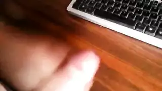 نيك باليد حتى استمناء